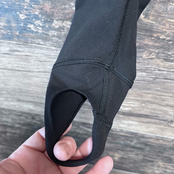 lululemon athletica Gray Leggings with Wide Waistband and Capri Length - Picture 5 of 6